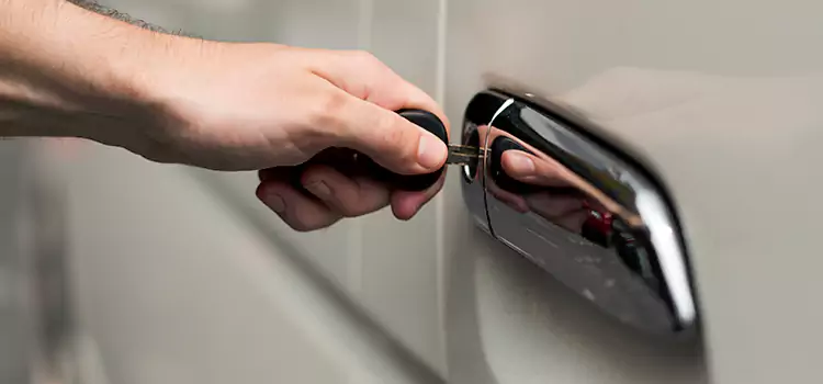 Why Choose Our Auto Locksmith Team in Cave Spring, VA?